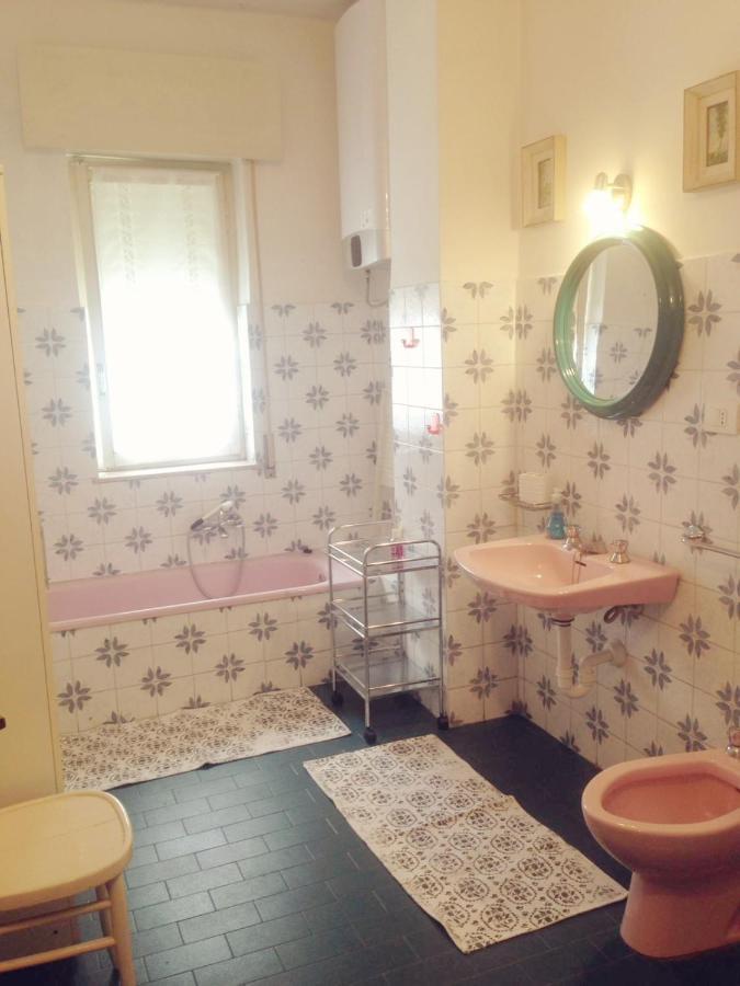 Casa Vacanza! A 50M Dal Mare! Bordighera Buitenkant foto